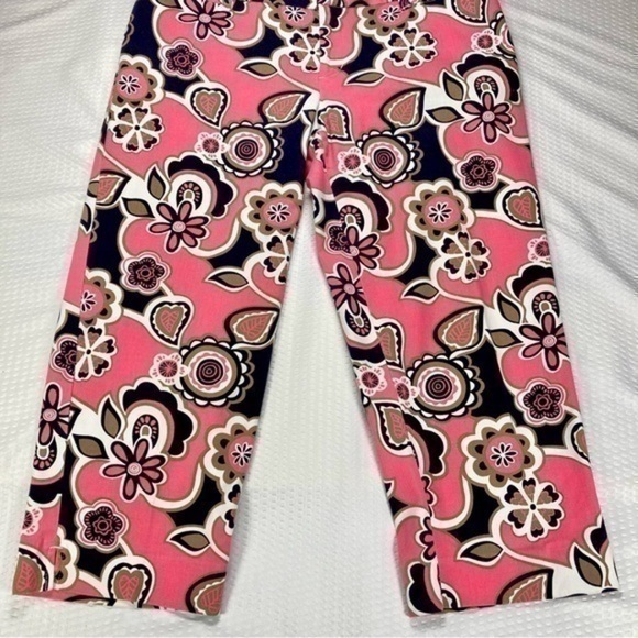 Madison Capri Pants Womens 10 Pink Black Floral Cotton Mid Rise Straight Leg - Picture 7 of 10